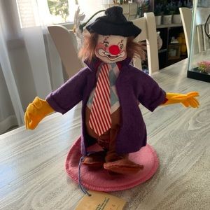 Annalee doll (clown)